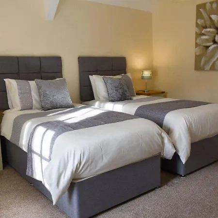 2 Mews Cottage